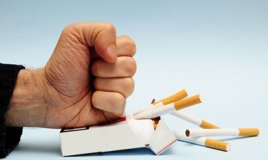 stoppen met roken om pijn in de gewrichten van de vingers te voorkomen